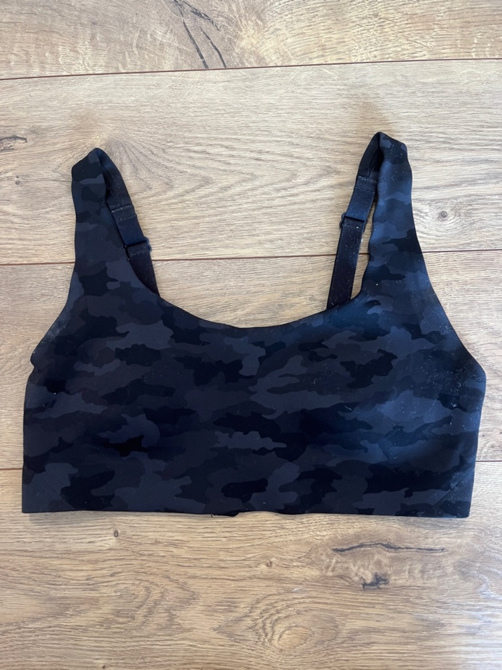LULULEMON 🖤 Black Camo Wireless Bralette - Womens small